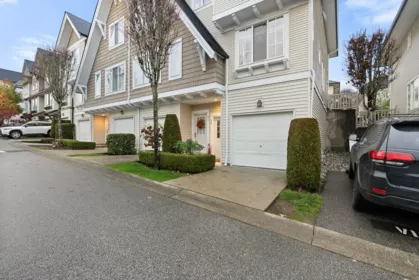 28 20560 66 Avenue, Langley, BC, Langley — Townhouse for sale