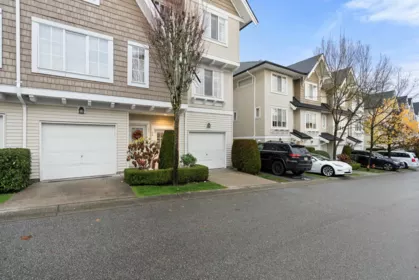 28 20560 66 Avenue, Langley, BC, Langley — Townhouse for sale