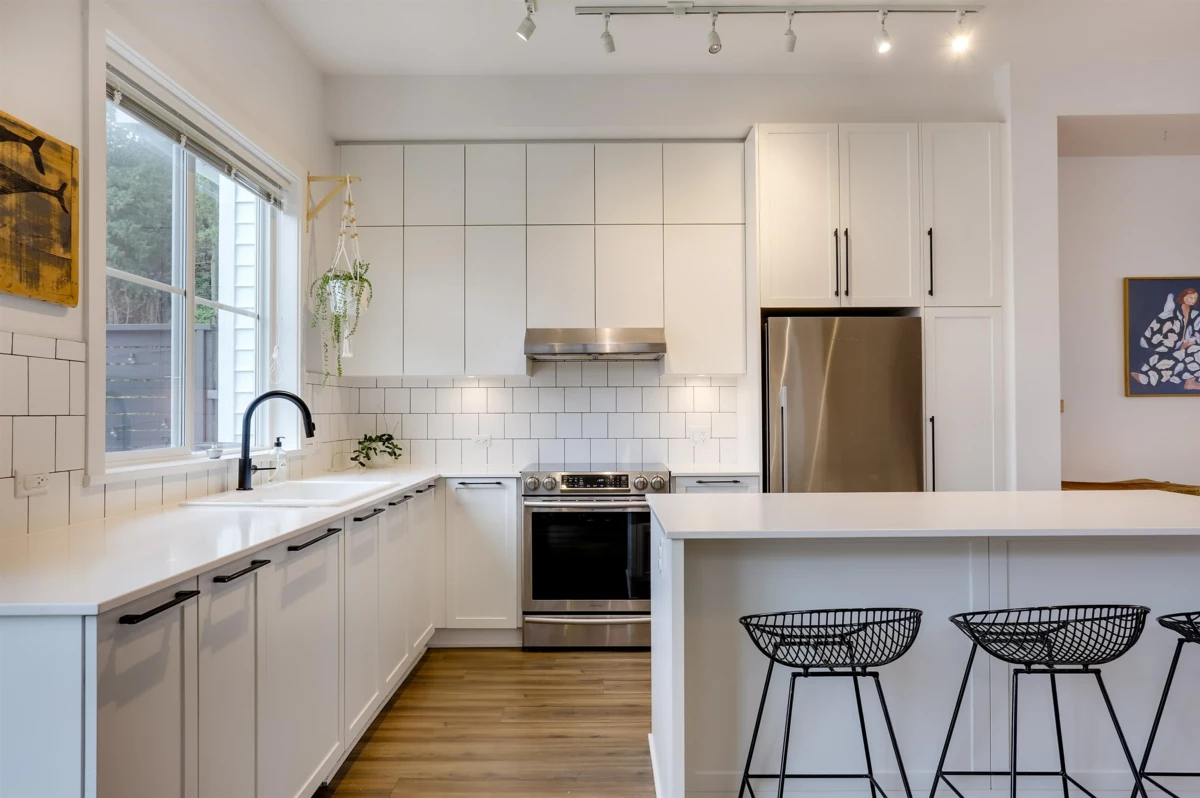 Kitchen Island Photo of 55 4638 Orca Way, Tsawwassen, BC