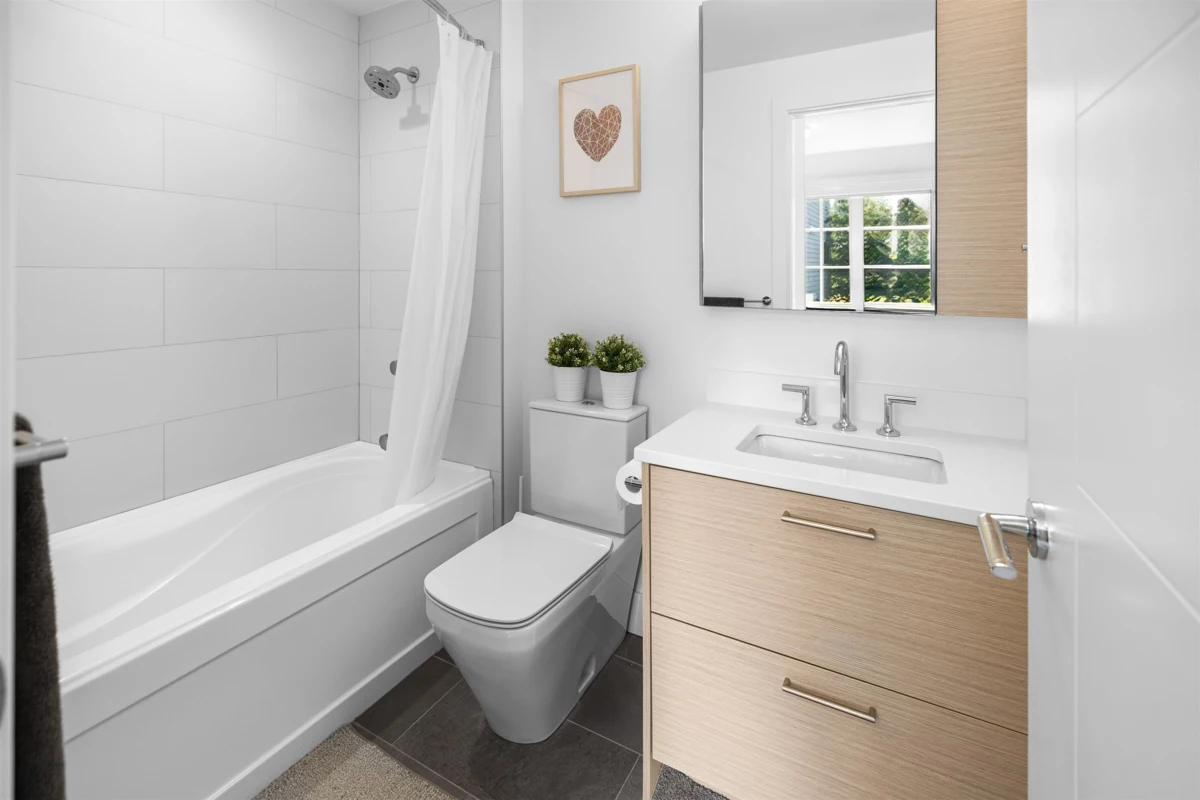 Bedroom 3 Photo of 6 1133 Ridgewood Drive, North Vancouver, BC