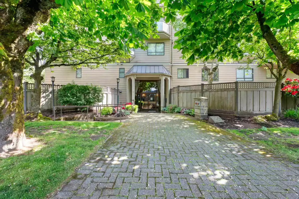 Neighborhood Park Photo Near 410 777 Eighth Street, New Westminster, BC