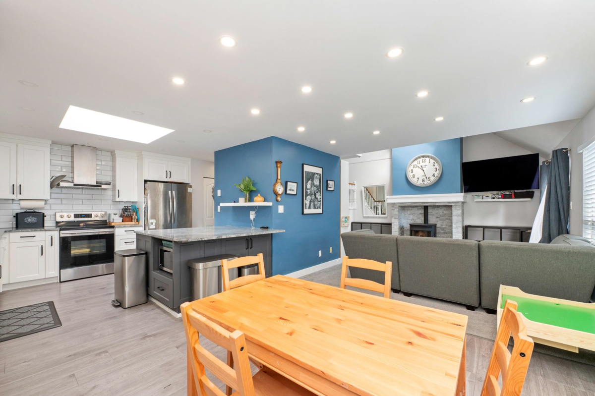 Primary Bedroom Photo of 410 777 Eighth Street, New Westminster, BC