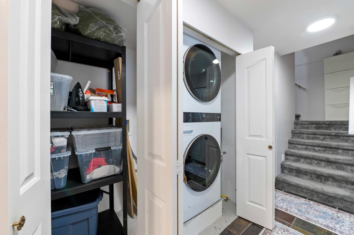 Swimming Pool Photo of 410 777 Eighth Street, New Westminster, BC