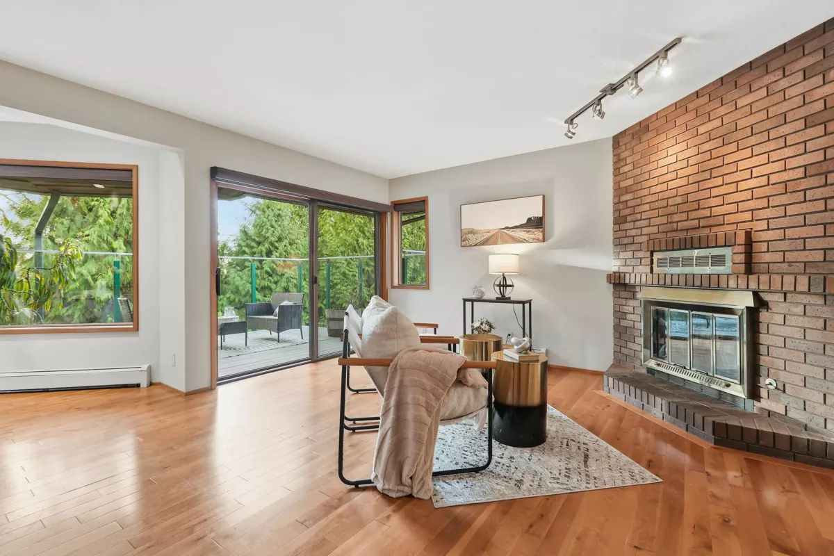Dining Area Photo of 8953 Nelson View, Delta, BC