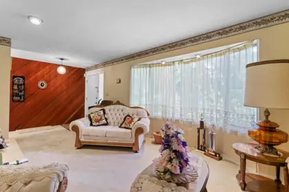 11668 272 Street, Maple Ridge, BC, Maple Ridge — 3 bed single family residence for sale