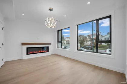 1 262 E 65th Avenue, Vancouver, BC, Vancouver — Townhouse for sale