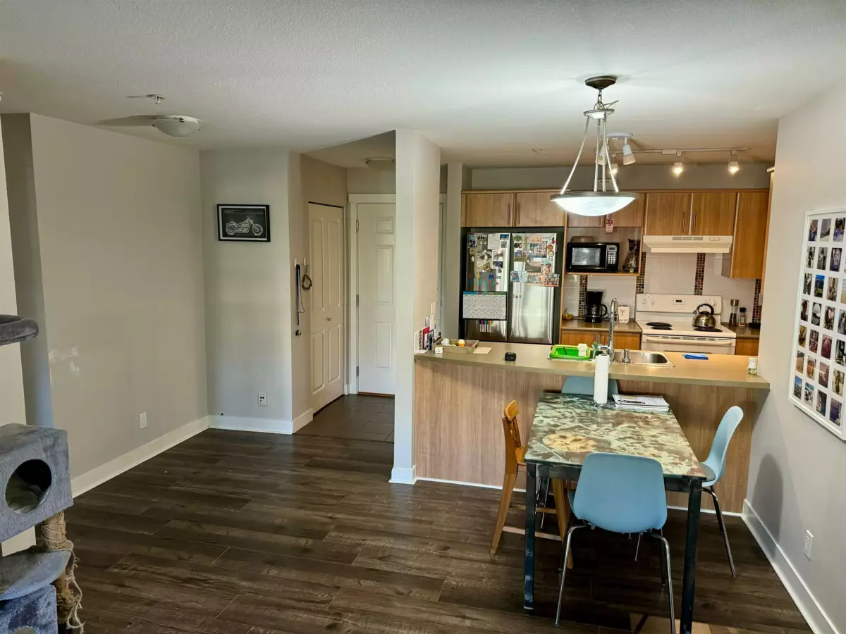 Family Room Photo of 206 19388 65 Avenue, Surrey, BC