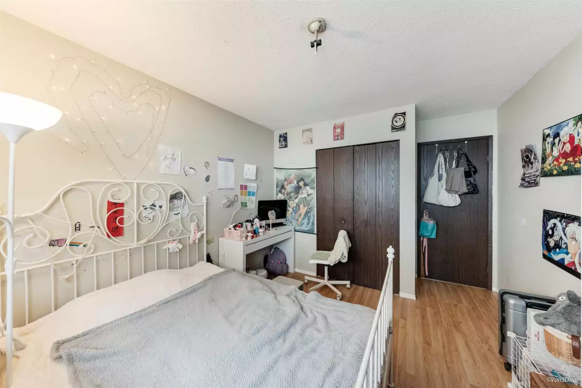 Loft / Bonus Room Photo of 8167 10th Avenue, Burnaby, BC