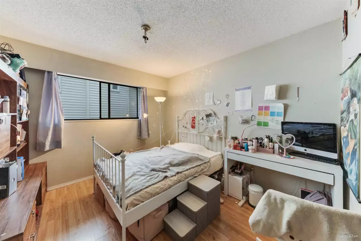 Office / Den Photo of 8167 10th Avenue, Burnaby, BC