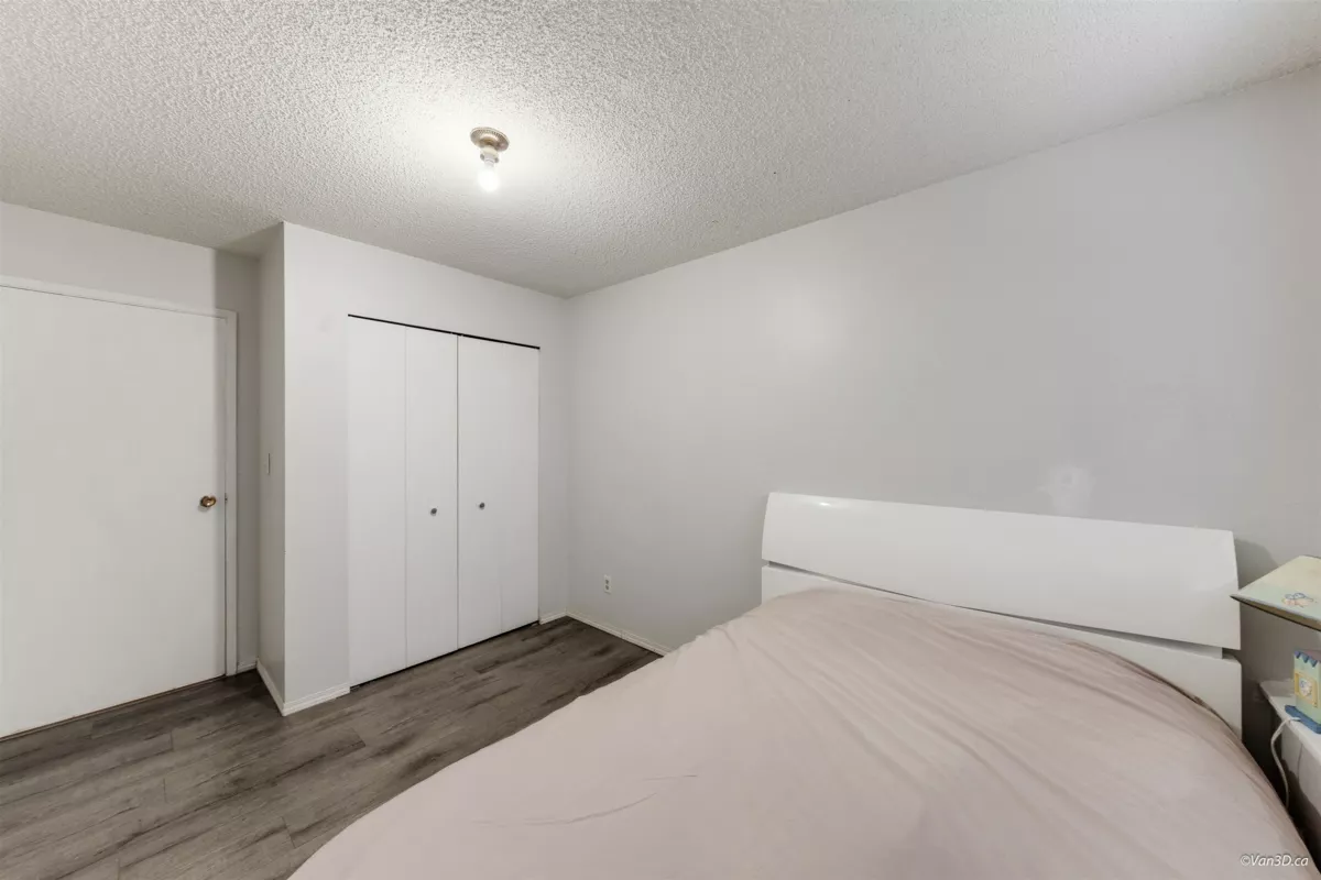 Outdoor Kitchen Photo of 8167 10th Avenue, Burnaby, BC