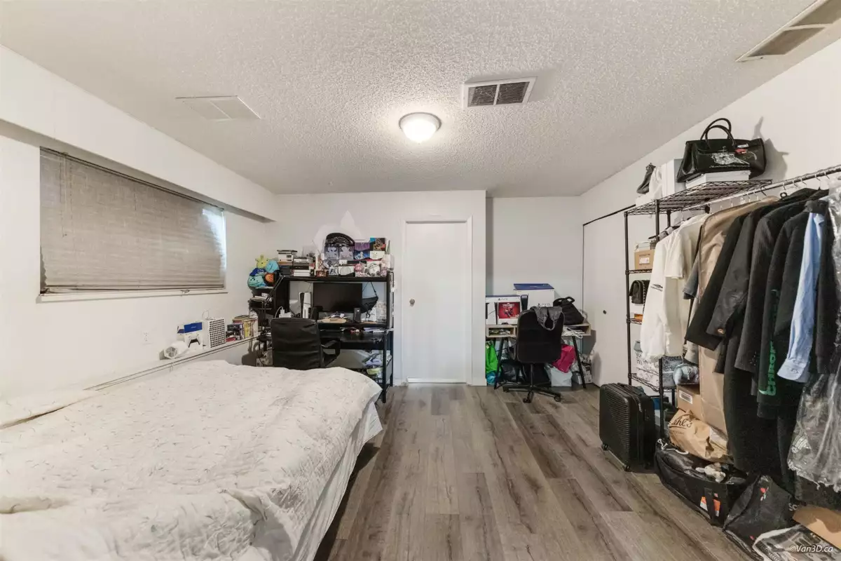 Outdoor Patio Photo of 8167 10th Avenue, Burnaby, BC