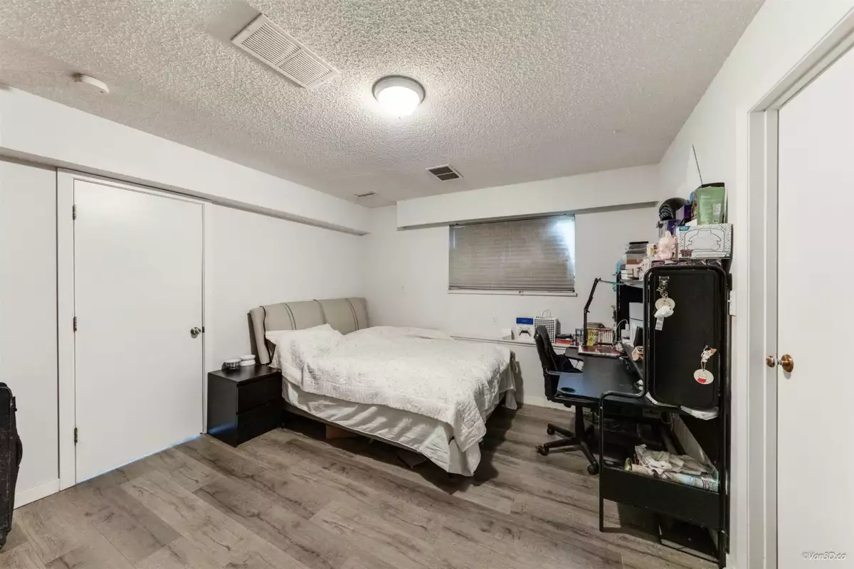 Staircase Photo of 8167 10th Avenue, Burnaby, BC