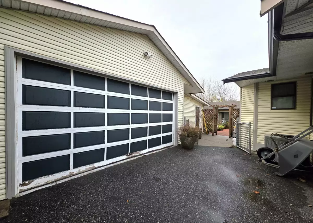 Garage Interior Photo of 3319 275 Street, Langley, BC