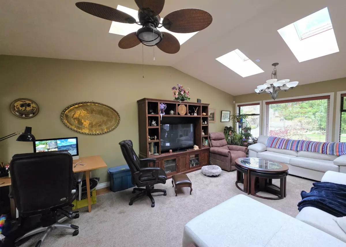 Primary Bathroom Photo of 3319 275 Street, Langley, BC