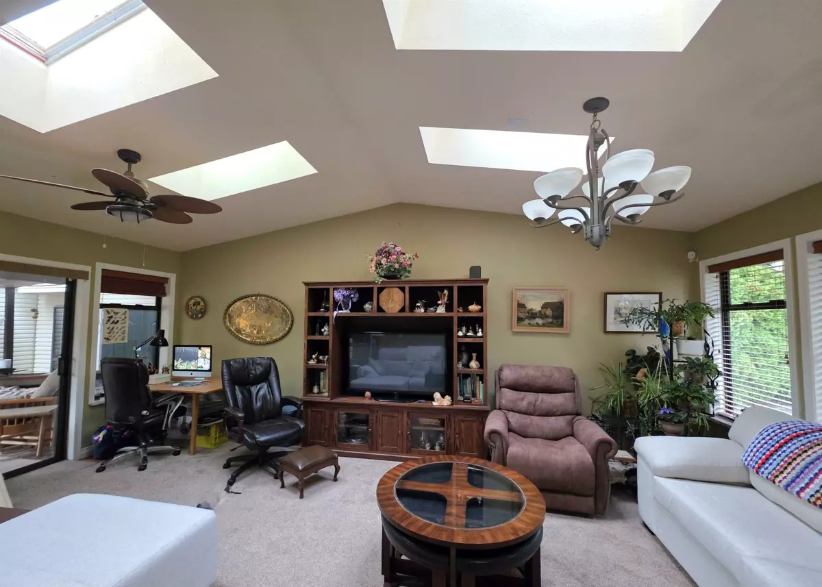 Primary Bedroom Photo of 3319 275 Street, Langley, BC