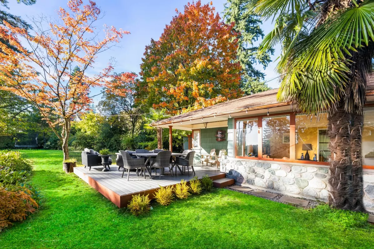 Outdoor Kitchen Photo of 1090 W Keith Road, North Vancouver, BC