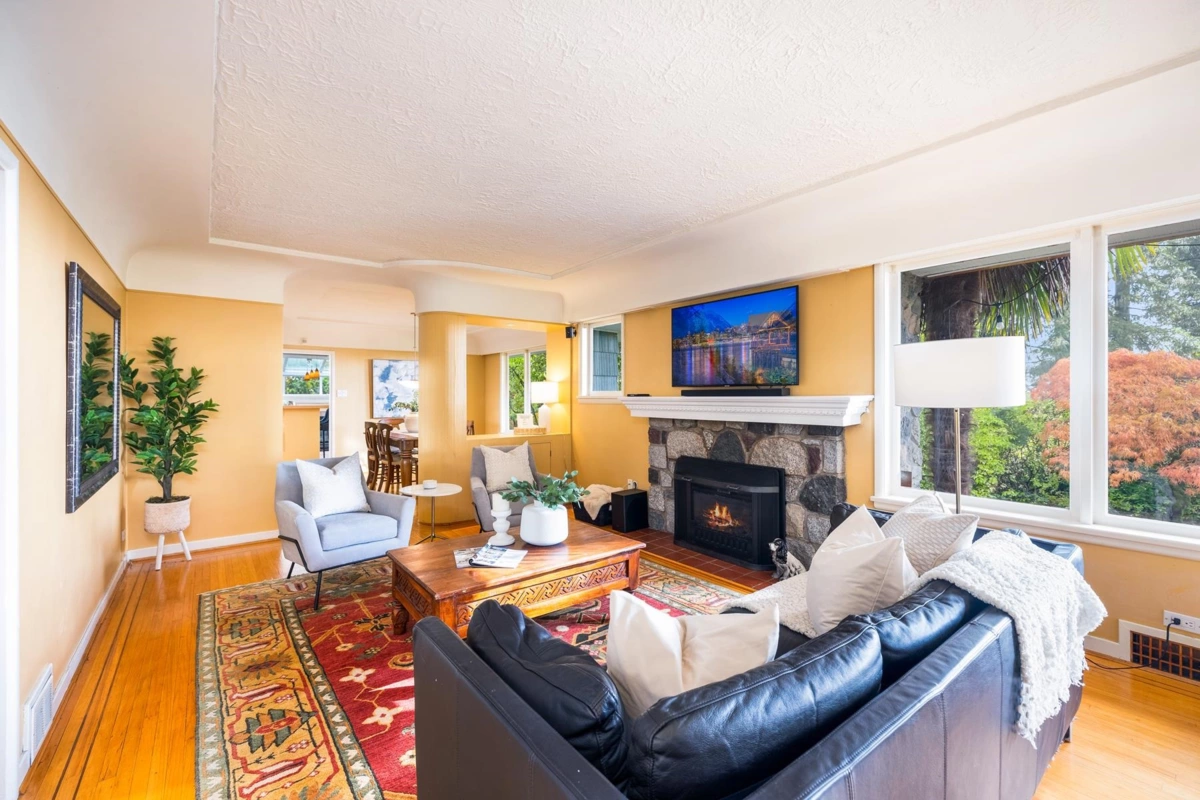 Pantry Photo of 1090 W Keith Road, North Vancouver, BC