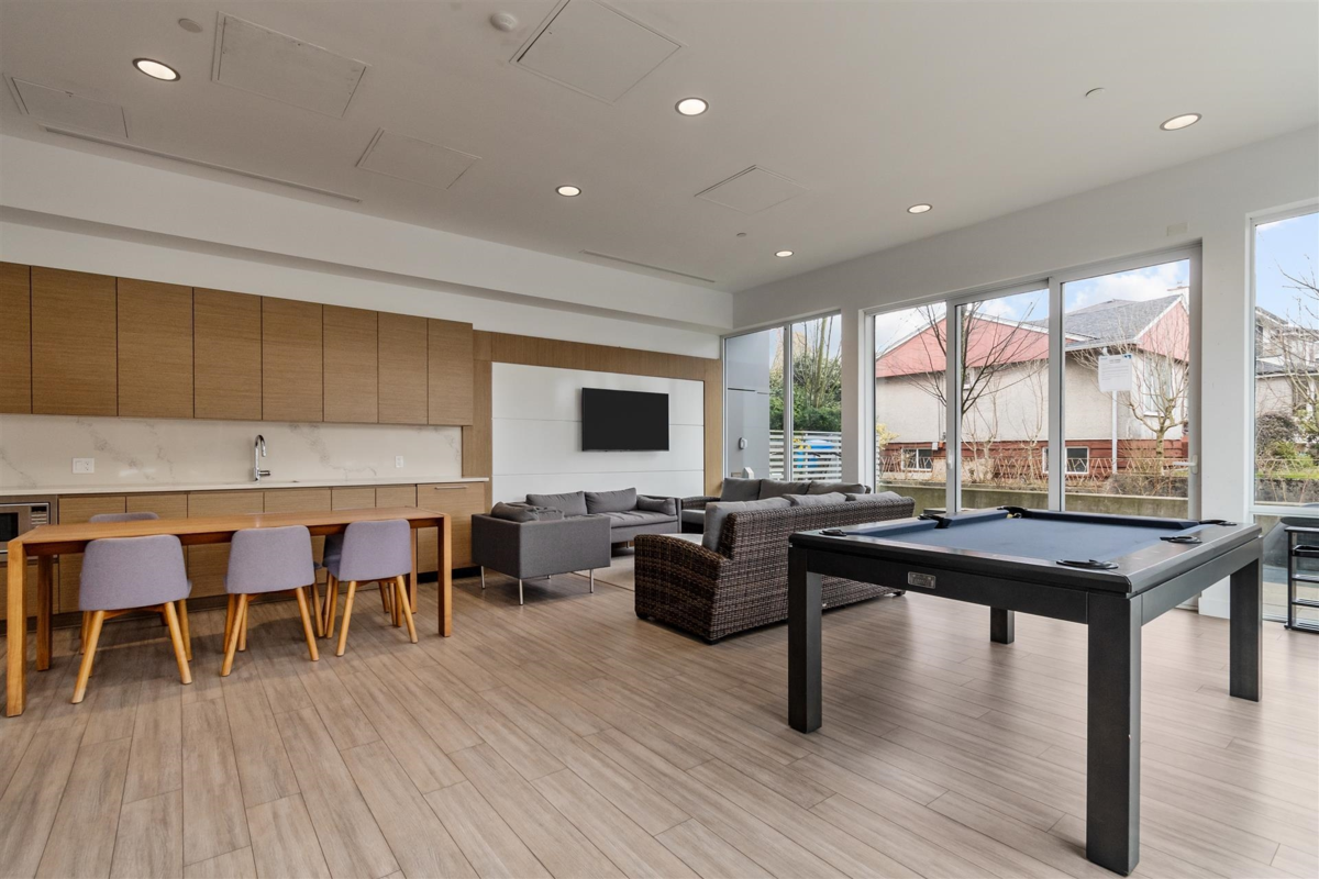 Outdoor Patio Photo of 207 5693 Elizabeth Street, Vancouver, BC