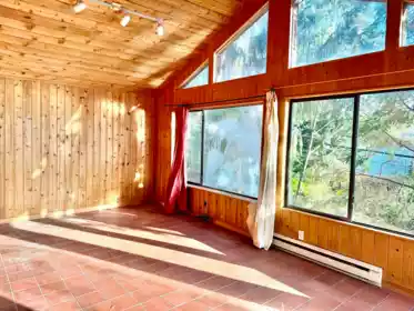 619 Marine Drive, Gibsons, BC, Gibsons — Single Family Residence for sale