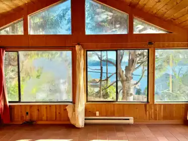 619 Marine Drive, Gibsons, BC, Gibsons — Single Family Residence for sale