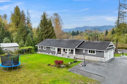 Living Room Photo of 8972 Dewdney Trunk Road, Mission, BC