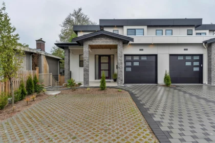 15570 Oxenham Avenue, White Rock, BC, White Rock — Half Duplex for sale