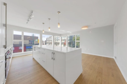 202 2508 Fraser Street, Vancouver, BC, Vancouver — Apartment/Condo for sale