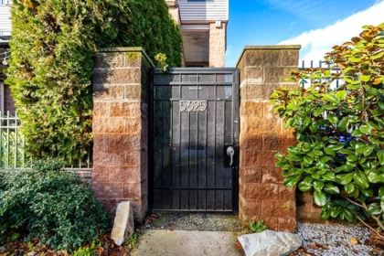 211 5625 Senlac Street, Vancouver, BC