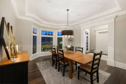 Entry Foyer Photo of 860 Jackson Way, Delta, BC