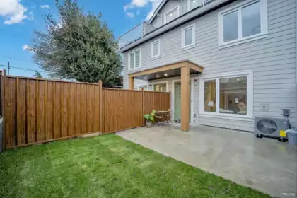 3 1577 E 58th Avenue, Vancouver, BC, Vancouver — Townhouse for sale