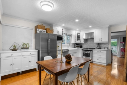 Breakfast Nook Photo of 10659 Santa Monica Drive, Delta, BC