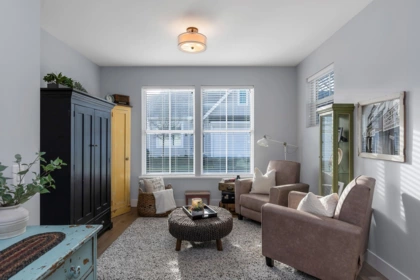 Guest Bathroom Photo of 10 5528 148 Street, Surrey, BC