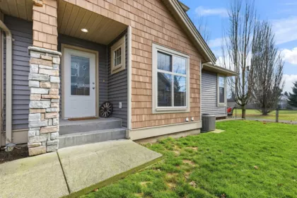 4 46150 Riverside Drive, Chilliwack, BC, Chilliwack — Townhouse for sale