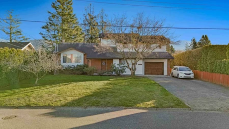 46194 Greenwood Drive, Chilliwack, BC, Chilliwack — Single Family Residence for sale