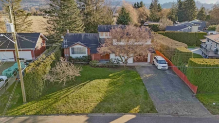 46194 Greenwood Drive, Chilliwack, BC, Chilliwack — Single Family Residence for sale