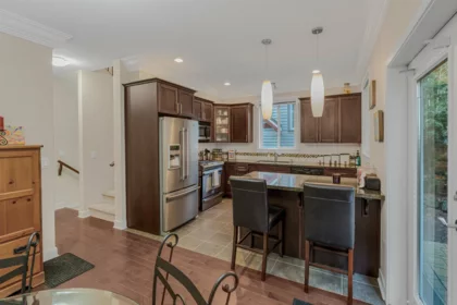 Kitchen Photo of 33 35626 Mckee Road, Abbotsford, BC
