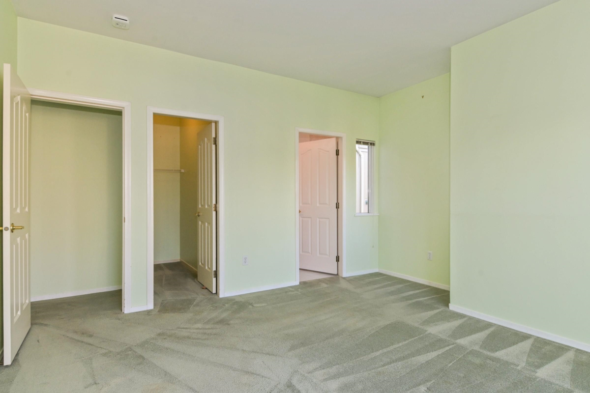 Laundry Room Photo of 311 20680 56 Avenue, Langley, BC