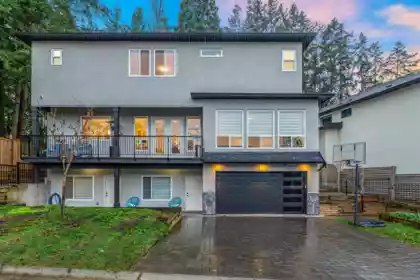 Front Yard Photo of 13995 79a Avenue, Surrey, BC