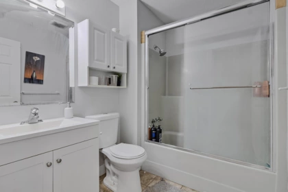 Hallway Photo of 33511 Kinsale Place Place, Abbotsford, BC