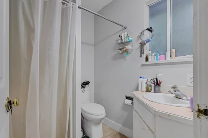 Laundry Room Photo of 33511 Kinsale Place Place, Abbotsford, BC