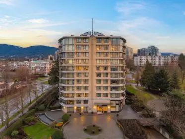 Playground / Recreational Area Near PH8 683 W Victoria Park, North Vancouver, BC