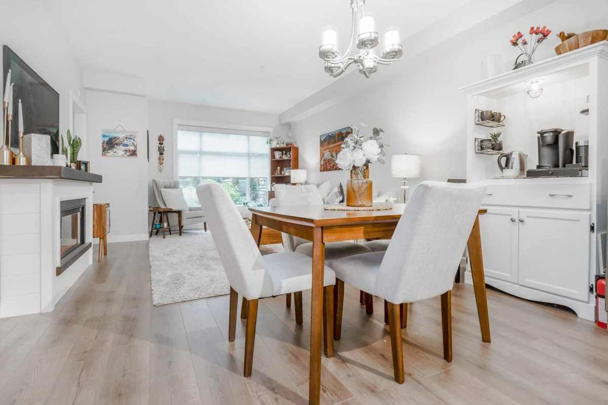 Breakfast Nook Photo of 104 8538 203a Street, Langley, BC