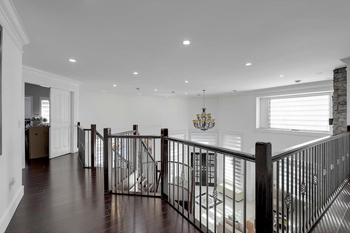 Basement Recreation Room Photo of 14871 76 Avenue, Surrey, BC