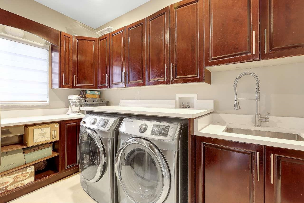 Bedroom 4 Photo of 14871 76 Avenue, Surrey, BC