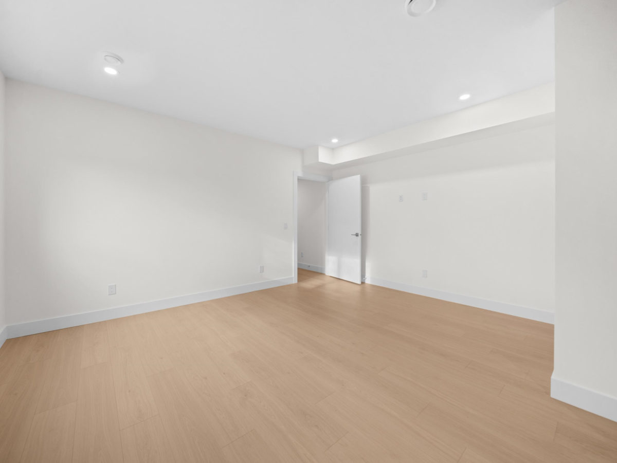 Walk-In Closet Photo of 2807 Platform Crescent, Abbotsford, BC