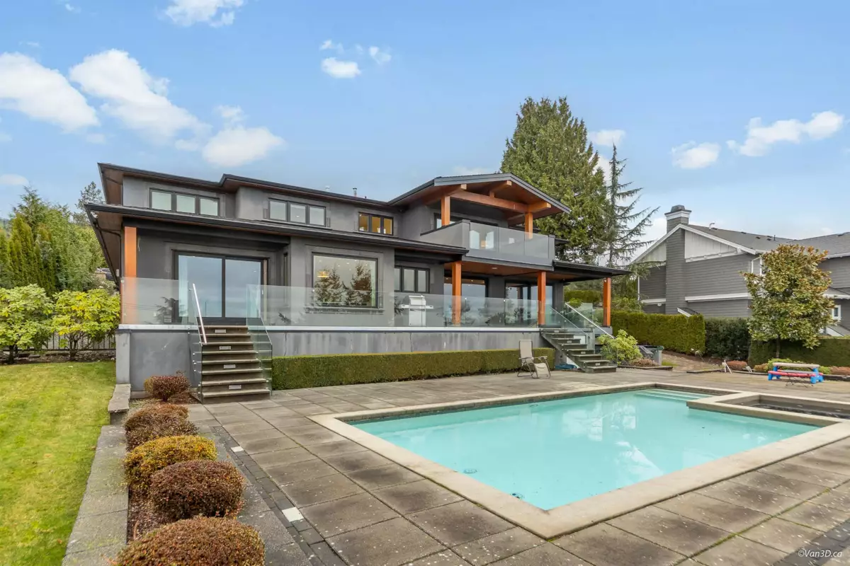 Community Amenities Photo (Clubhouse) of 1020 Eyremount Drive, West Vancouver, BC