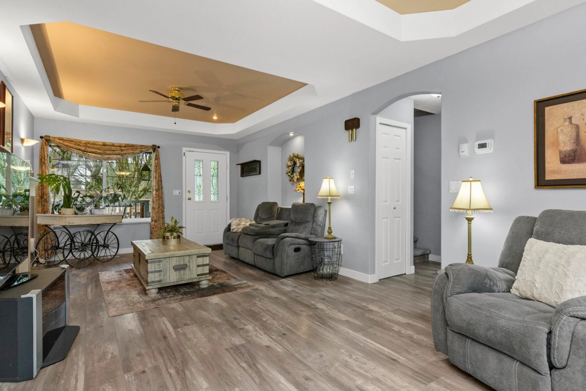 Kitchen Photo of 7800 Deerfield Street, Mission, BC