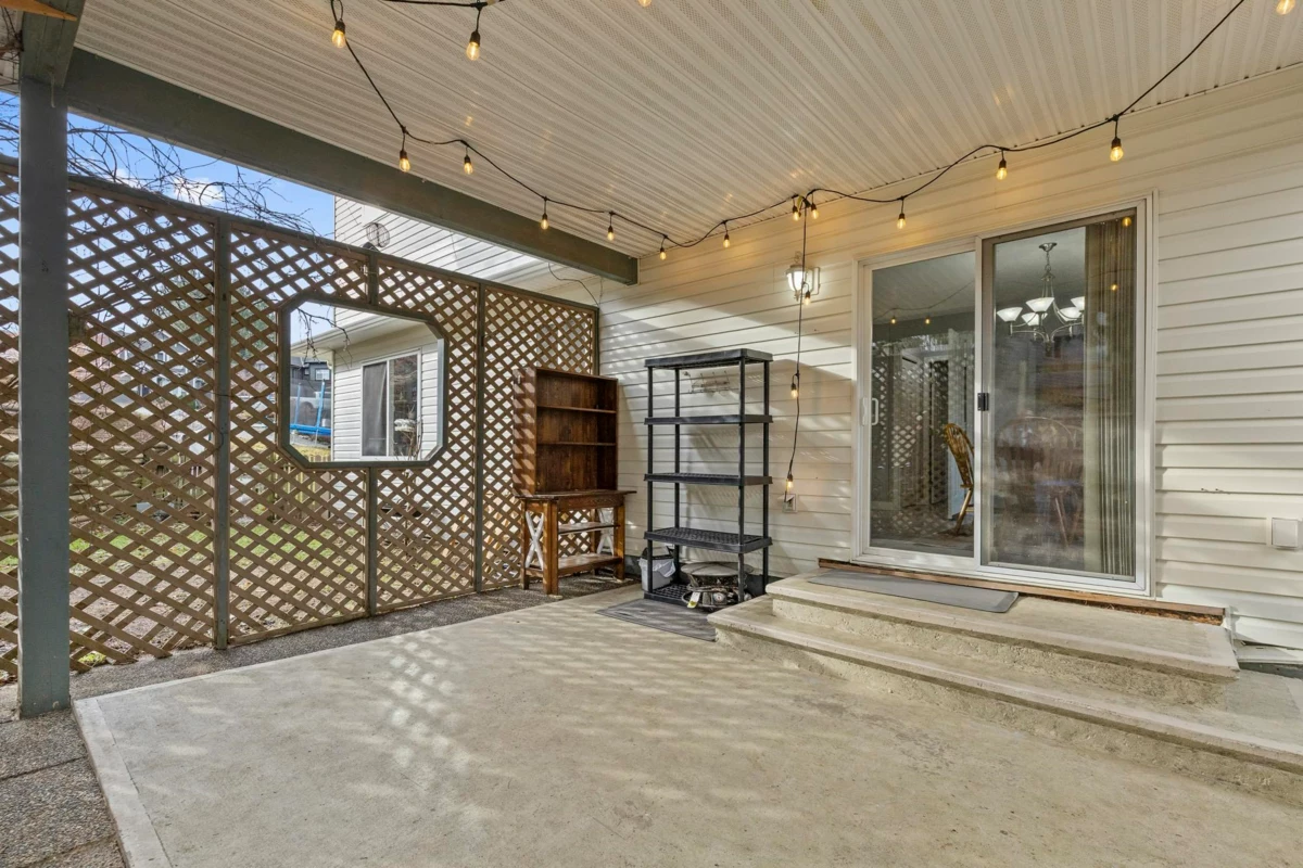 Outdoor Kitchen Photo of 7800 Deerfield Street, Mission, BC