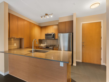 Breakfast Nook Photo of 208 215 Brookes Street, New Westminster, BC