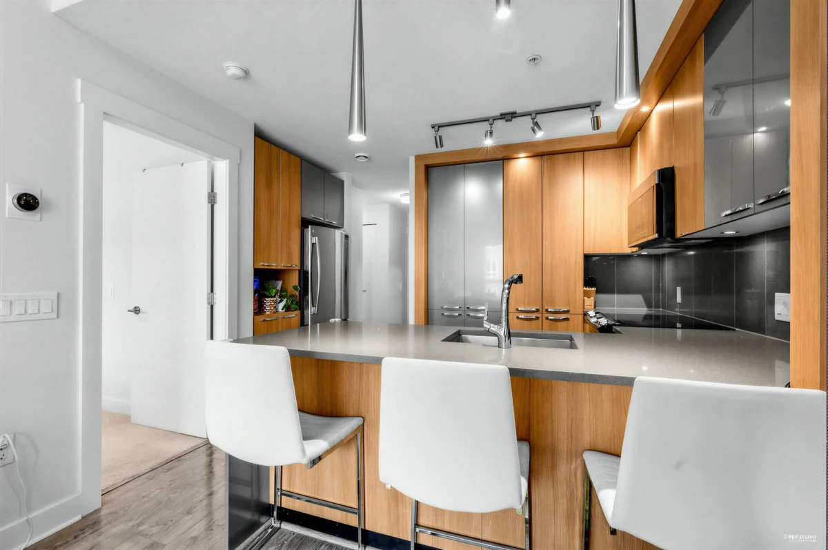 Pantry Photo of 307 733 W 14 Street, North Vancouver, BC